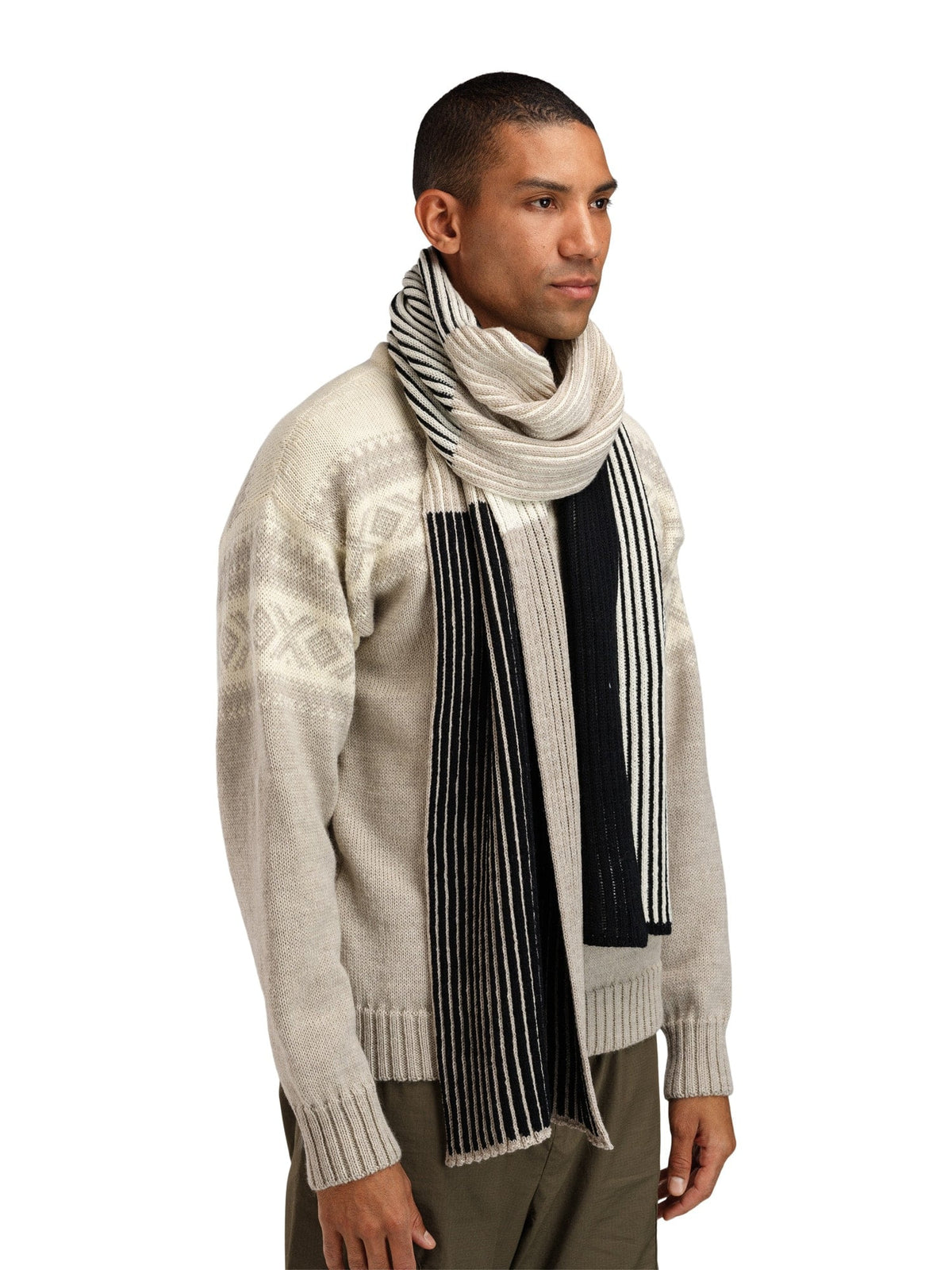 Skarstind Scarf Black Offwhite Sand Mel