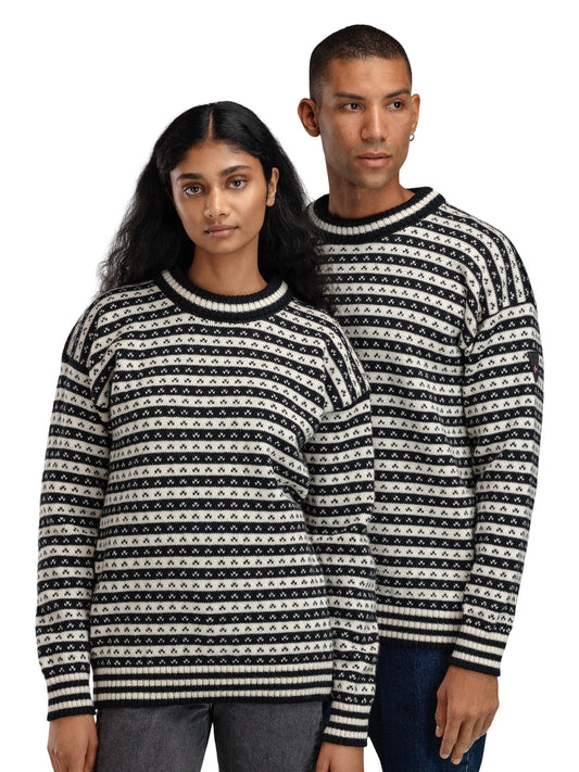 Skipsleia Unisex Sweater Black Offwhite